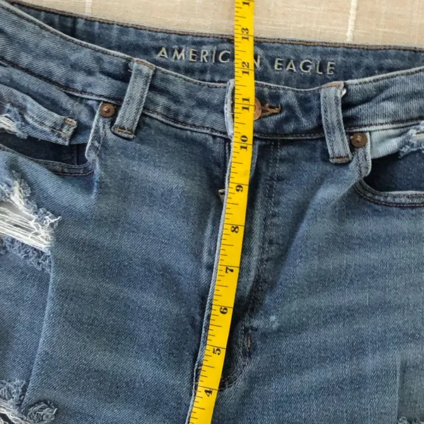12 Long American Eagle Outfitters High-Rise Distressed Blue Mom Jeans - Image 11