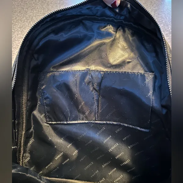 Versace Parfums Black Medusa
Logo Adjustable Strap Backpack Black - Image 9