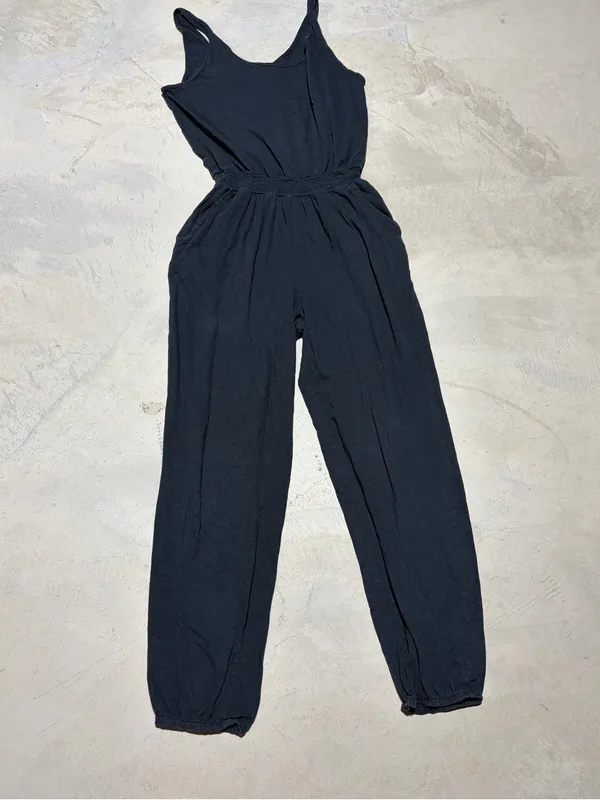 Aerie charcoal gray Sleeveless Jumpsuit with Elastic Waist medium - Image 4