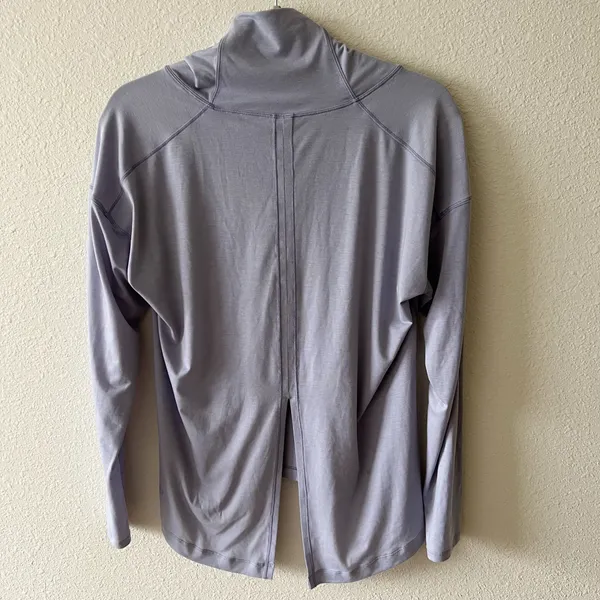 Lululemon See You in Savasana Long Sleeve Size 6 - Image 2