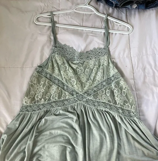lace top - Image 2