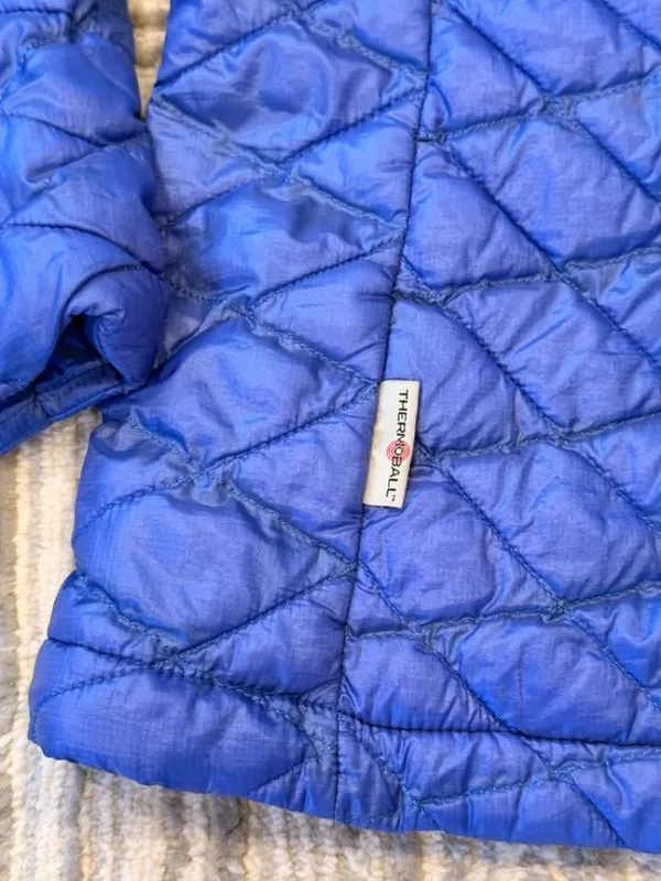 The North Face women's XL blue Thermoball quilted puffer coat MSRP $250. - Image 9