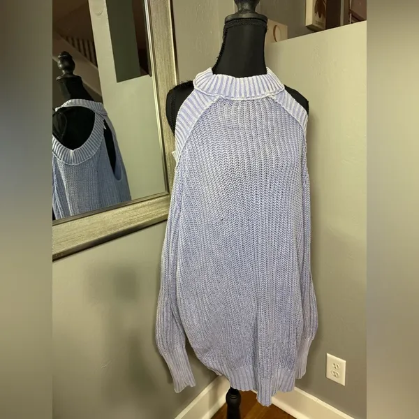 Free People Half Moon Bay cold-shoulder sweater size medium. - Image 3