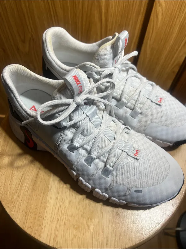 Nike Women's Light Gray and White Training Sneakers - Image 8