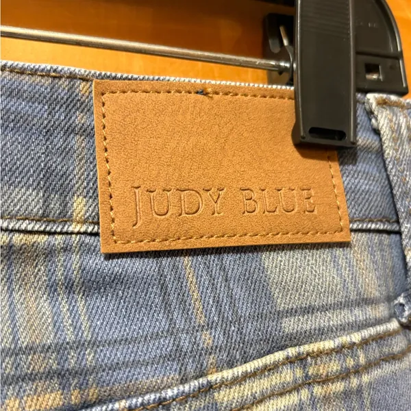 Judy Blue Blue and Tan Plaid HighWaist Vintage Look Jeans size 14W - Image 6