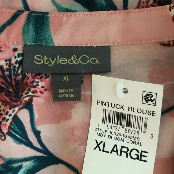 Style & Co nwt size XL Pleated Floral Print Top - Image 4