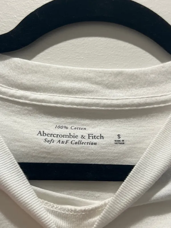 Abercrombie T-shirt - Image 3