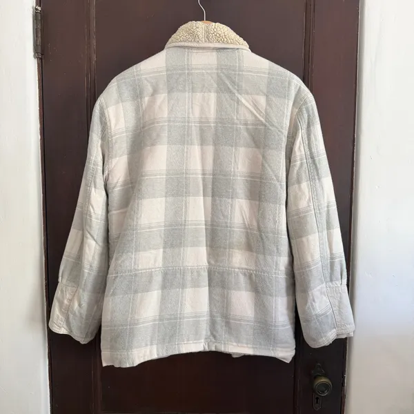FREE PEOPLE | Woodlands Gray Plaid Flannel Sherpa Lined Jacket | Extra Small - Image 3