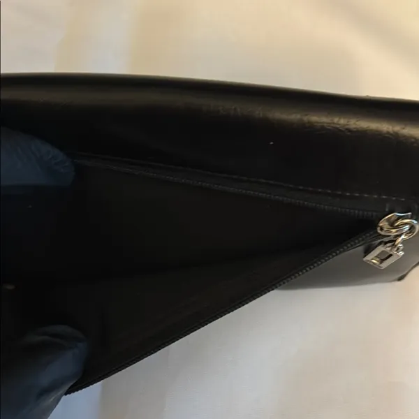 GUESS Black Wallet with Silver Accent – EUC - Image 3