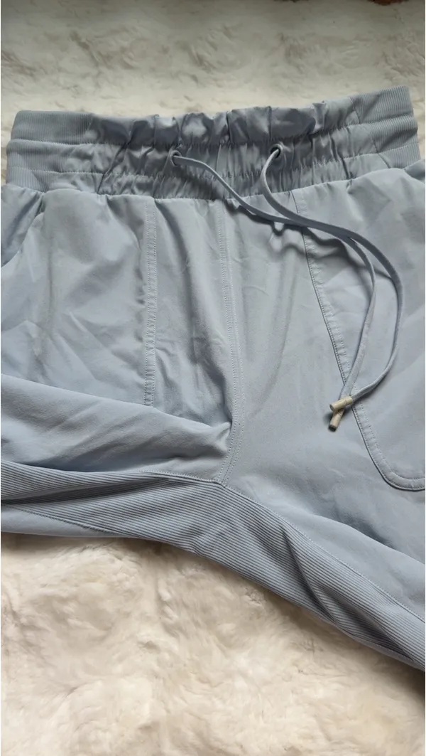 Lululemon Dance Studio Pants, Blue Linen, Size 4 - Image 5