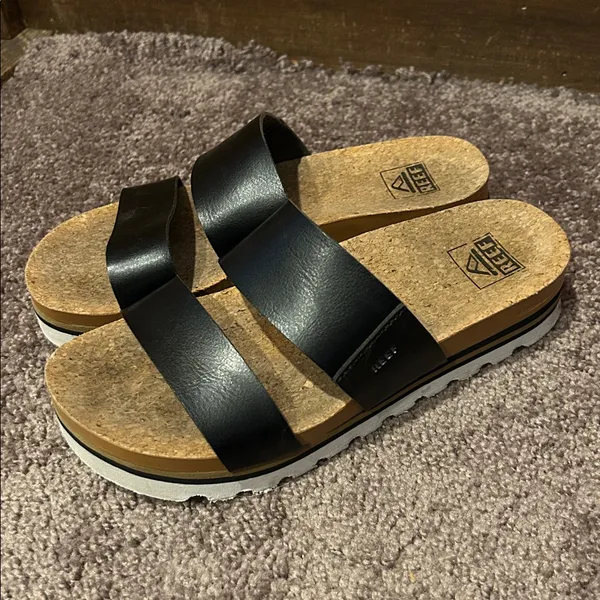 Reef Cushion Black Vista Hi platform slip on two strap chunky sole sandals - Image 4