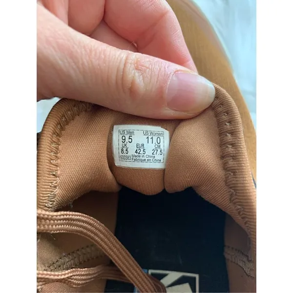 Vans unisex brown/orange sneakers men’s 9.5 and women’s 11 - Image 5