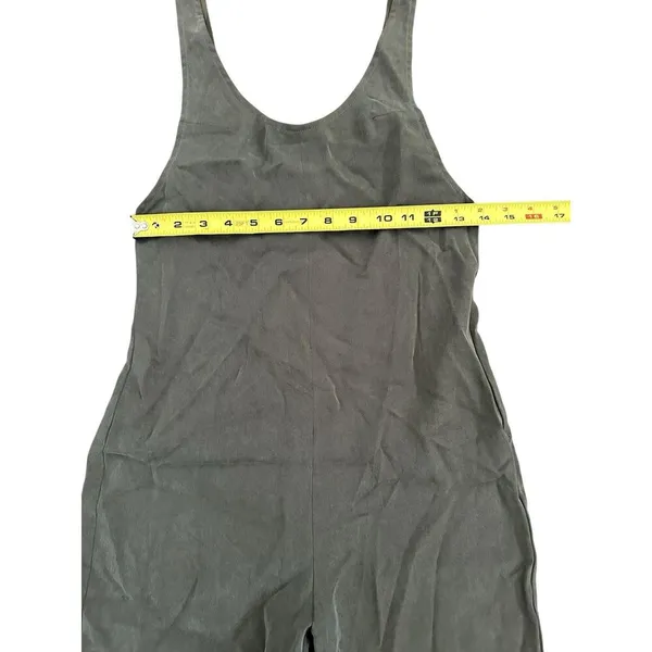 Reformation Janine Jumpsuit Romper V Neck Green Size 0 - Image 4