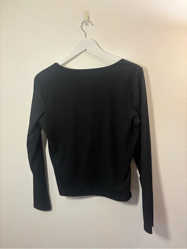 Hollister Black Long Sleeve Square Neck Top With White Tie Detail Size XL - Image 2