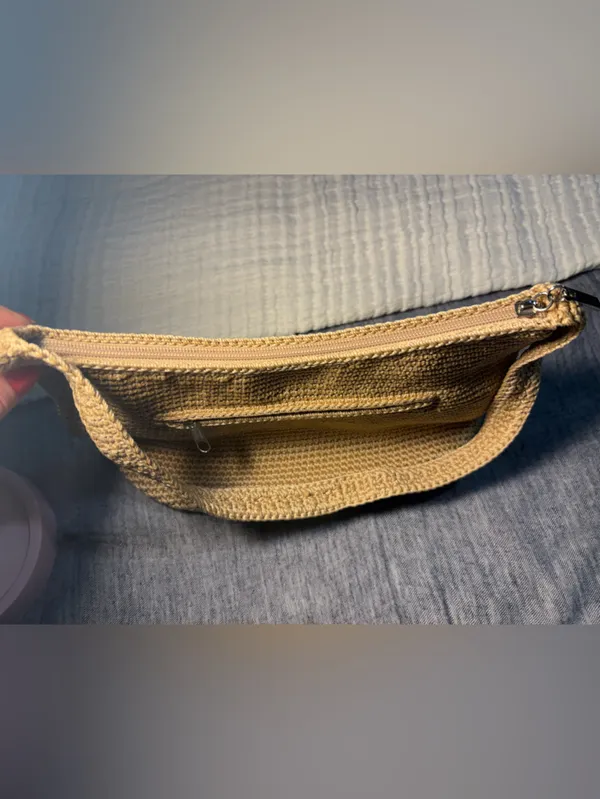 The Sak Woven Shoulder Bag in Tan - Image 8