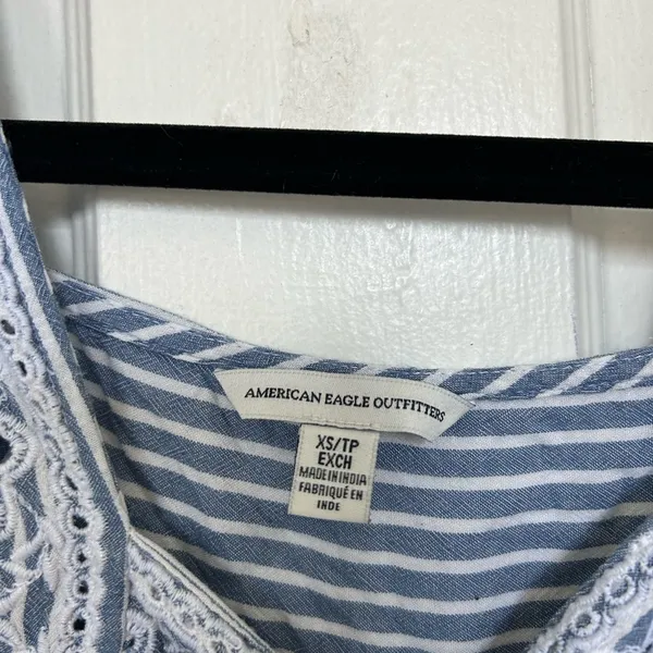 Blue and White Floral American Eagle Top - Image 3