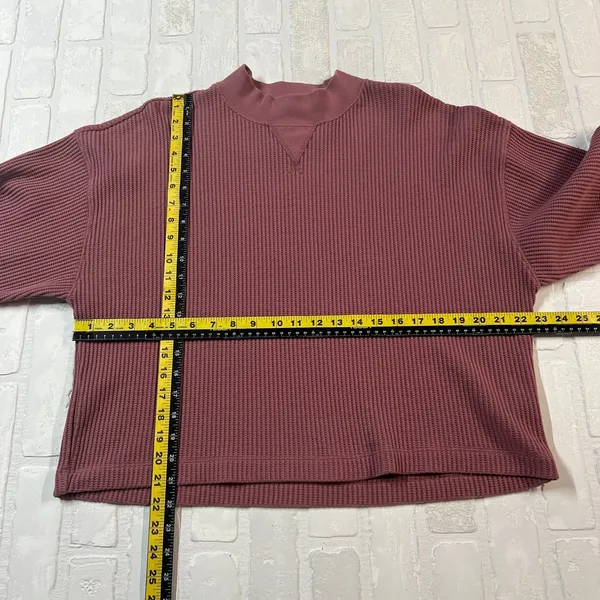 Gap Oversized Waffle Knit Mock Neck Top T-Shirt Womens Large Berry Slouchy Boxy‎ - Image 2