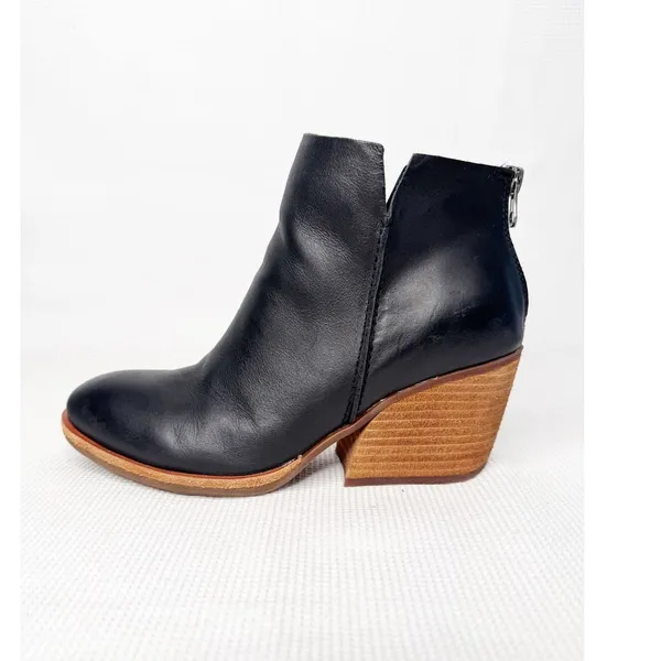 Kork-Ease Chandra Size 6.5M Black Leather Stacked Heel Booties - Image 2