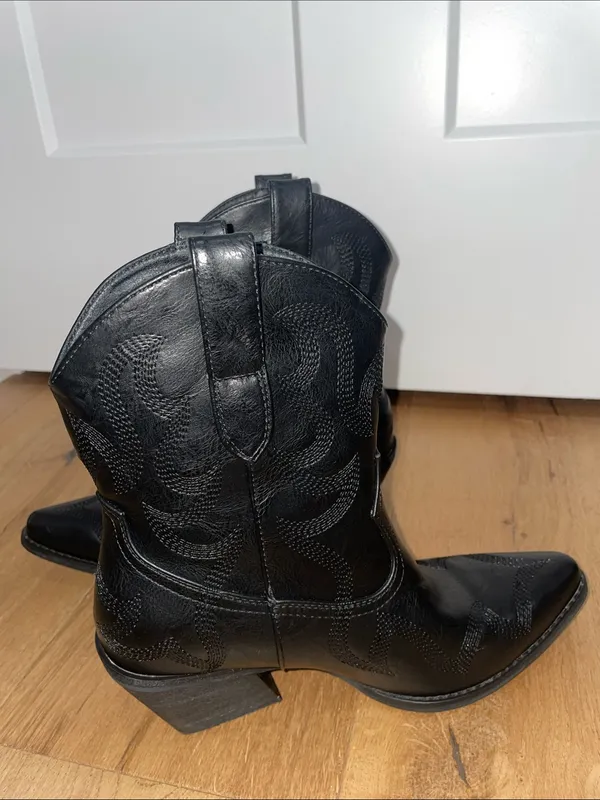 Women’s Black Fashion Cowgirl Western Ankle Boots Mid Heel Size 7 - Image 8