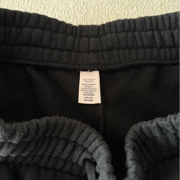 Victoria's Secret Lounge Shorts - Image 5