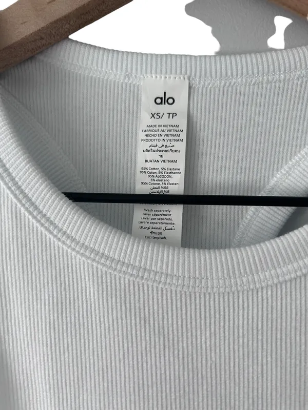 Alo Yoga white Ribbed Devoted Tank XS NWT - Image 7