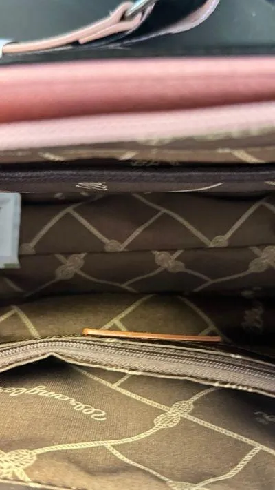 By Montana West Conceal Carry Crossbody Tote Bag - Image 4