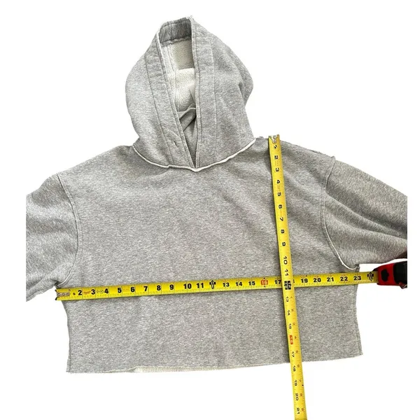 Alo Yoga Effortless Gray Cropped Hoodie heathered grey size small - Image 7