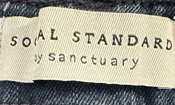 Social Standard by Sanctuary women's size 14, high rise crop straight, raw hem - Image 5