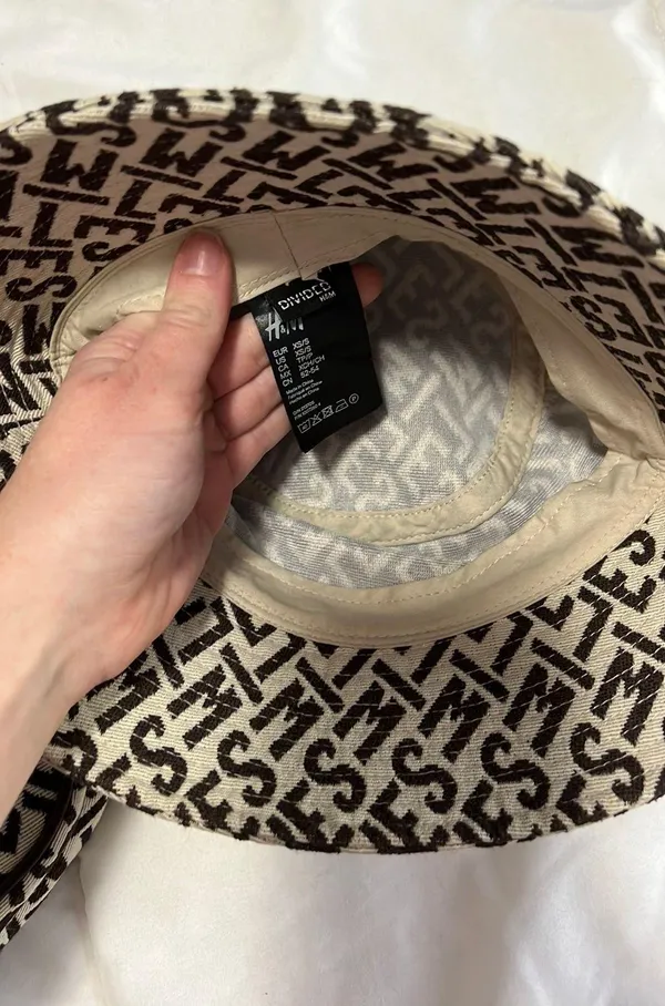Hennes & Mauritz Bucket Hat - Image 5
