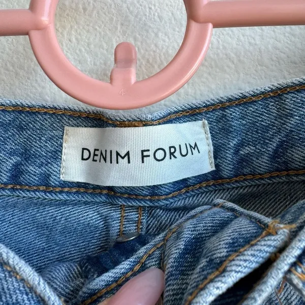 Aritzia Denim Forum The Joni Loose Short Denim Short Size 27 Blue Button Fly - Image 3