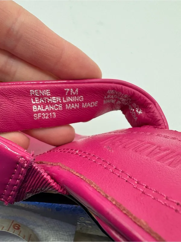 Steve Madden Renie Hot Pink Patent‎ Toe Loop Flared Block Heel Sandals size 7 - Image 5