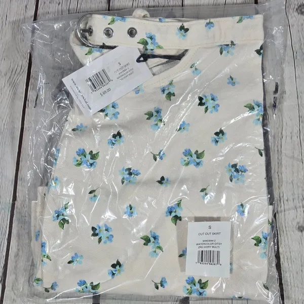 WeWoreWhat Cut Out Skirt Watercolor Ditsy Ivory Multi‎ Floral Mini WWDB94 Size S - Image 10