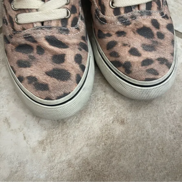 RE/DONE Low Top Skate Sneakers Faded Leopard Print Canvas Size 37 Pre Owned‎ - Image 8