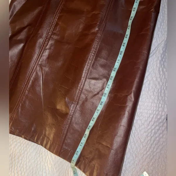 Vintage Avanti Brown Leather Trench Coat from the 1970’s Size Small - Image 7