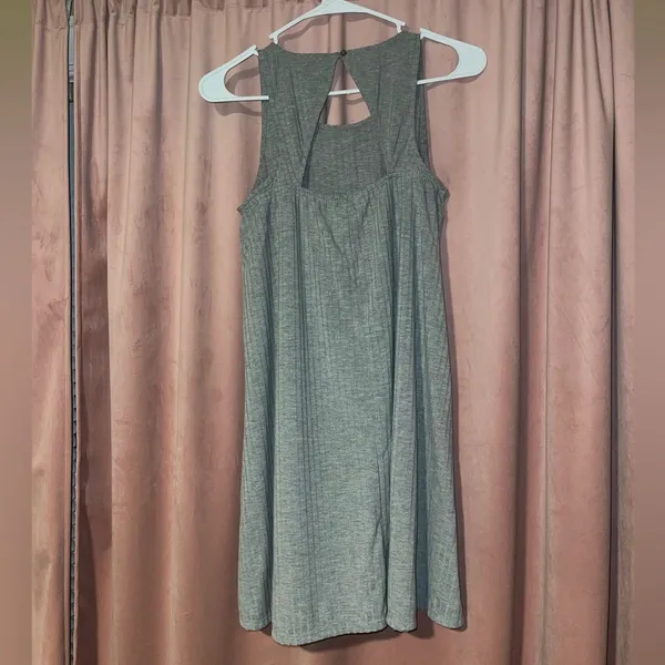 Abercrombie grey open back sleeveless dress - Image 2