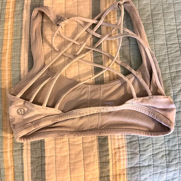 Lululemon sports bra size 2 - Image 2