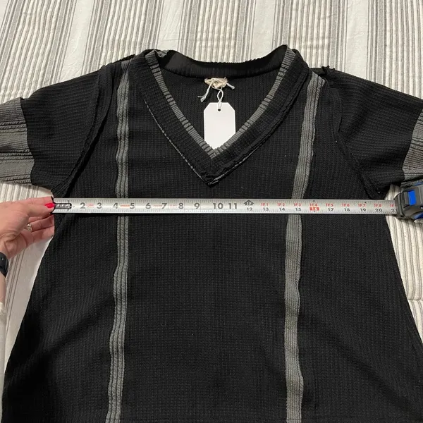 POL New Arrival. Relaxed fit top with contrast panels. - Image 4
