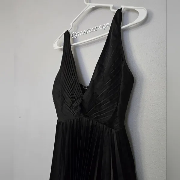 Abercrombie Black Pleated Plunge Mini Dress - Image 7