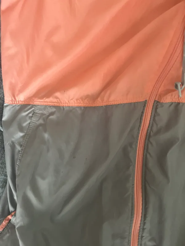 Columbia Windbreaker - Image 4