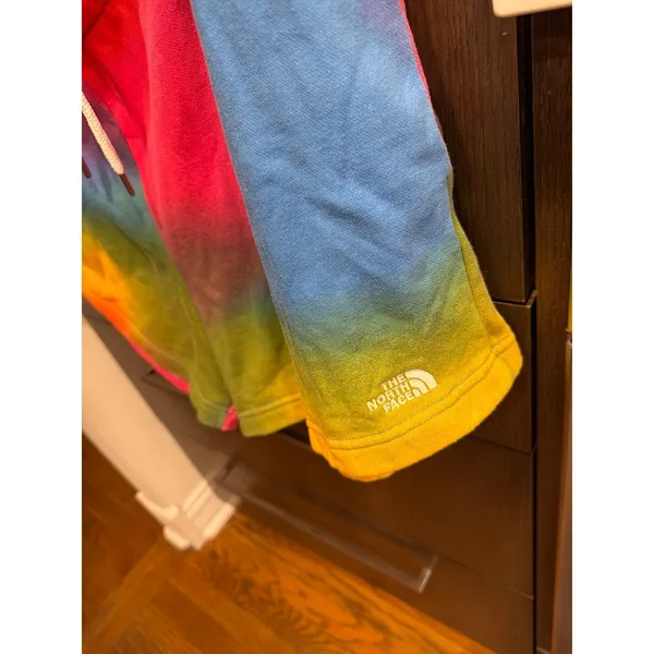 North Face Women's‎ Super Sonic Gradient-Print Shorts xxl - Image 2