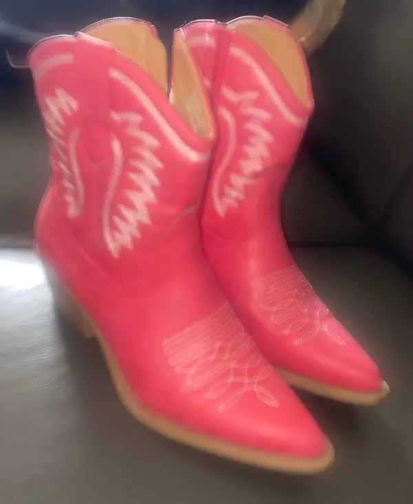 Red Cowboy Boots Size 9 - Image 2