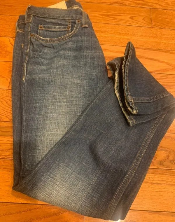 Classic Hollister Slim Straight button-fly medium wash Jeans | W28 x L30 - Image 4