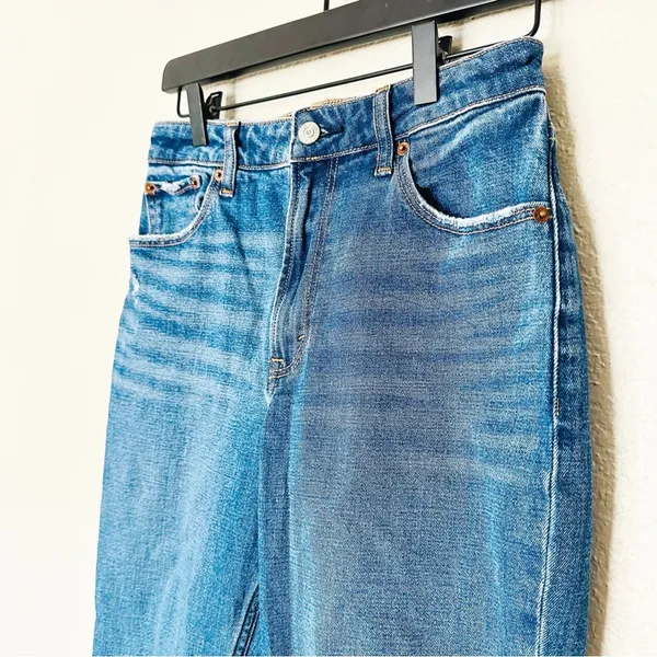 Abercrombie &‎ Fitch Jeans Womens Mom High Rise Curve Love Distressed Size 26 - Image 3