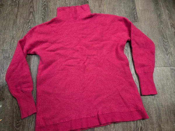 Free People Ottoman Slouchy Tunic Size M 100% cashmere Bright Pink Sweater - Image 2