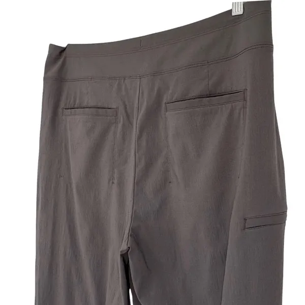 Athleta Womens Brooklyn Pants 16 Taupe Utility Travel Zip Pocket Stretch‎ SP24 - Image 6