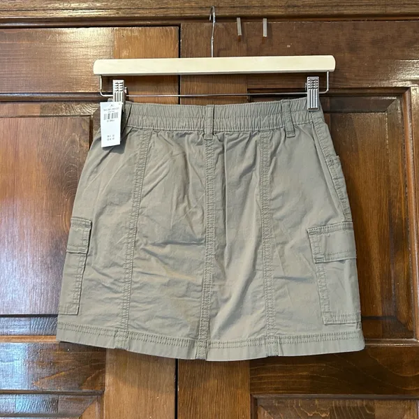 NWT Hollister Army Green Stretch Ultra High-Rise Utility‎ Skirt Size XXS - Image 3