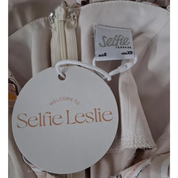 NWT Selfie Leslie LAKE COMO FITTED BODICE MIDI DRESS ORCHID PRINT BEIGE XS - Image 6