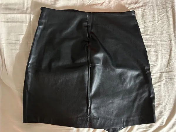 Zara Faux leather Mini Skirt. Small - Image 2