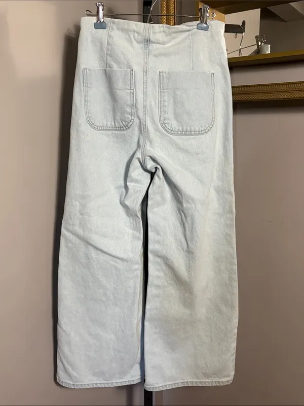 Zara Size 2 Light Wash Wide Leg Denim Jeans - Image 3
