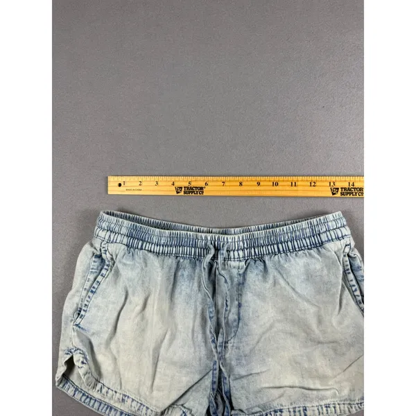 Aerie Light Wash Denim Look Smocked Waist Dolphin Shorts Blue Small - Image 3
